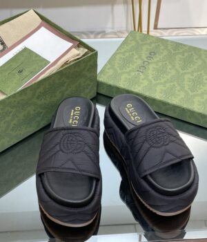 GUCCI Slides