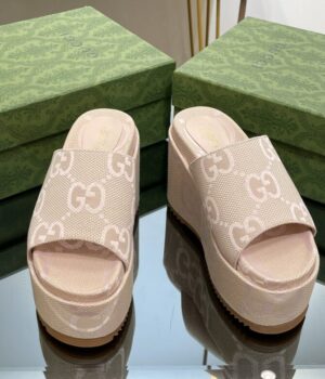 GUCCI Slides