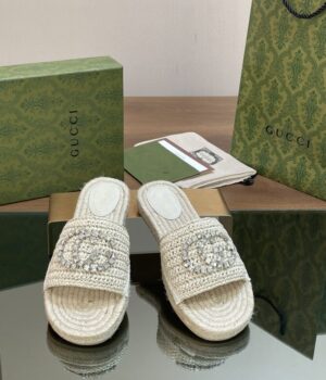 GUCCI Slides