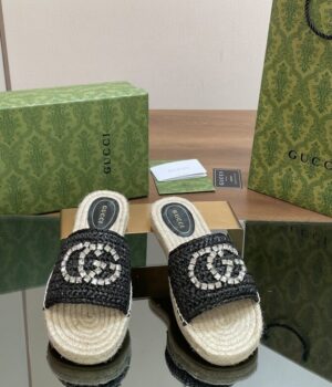 GUCCI Slides