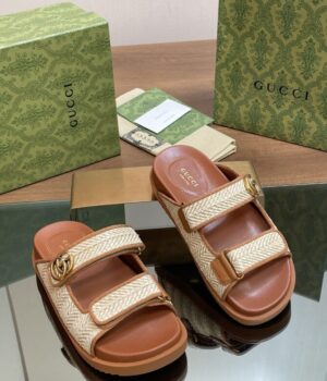 GUCCI Sandals