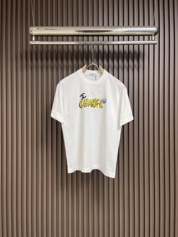 CHANEL T-Shirt
