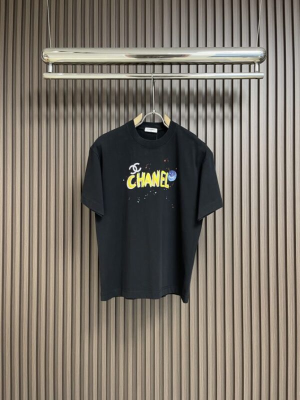 CHANEL T-Shirt
