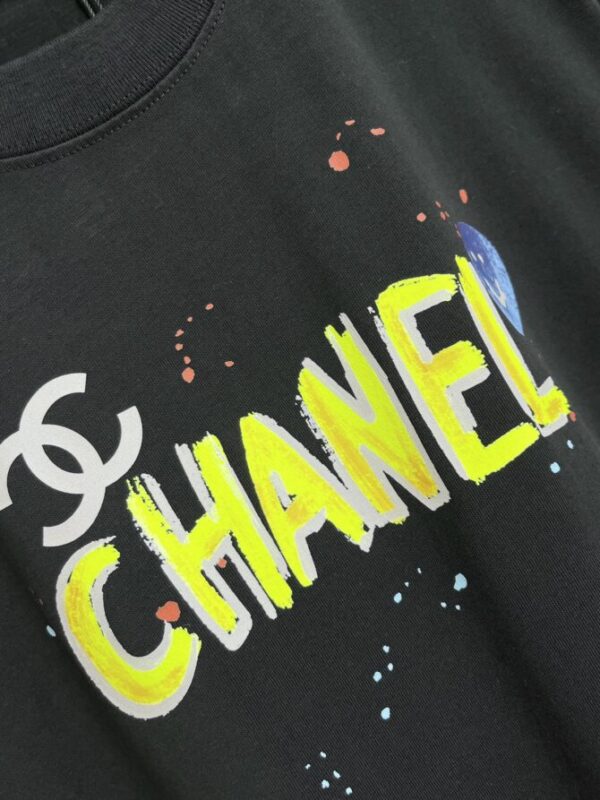 CHANEL T-Shirt - Image 6