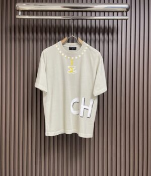 CHANEL T-Shirt