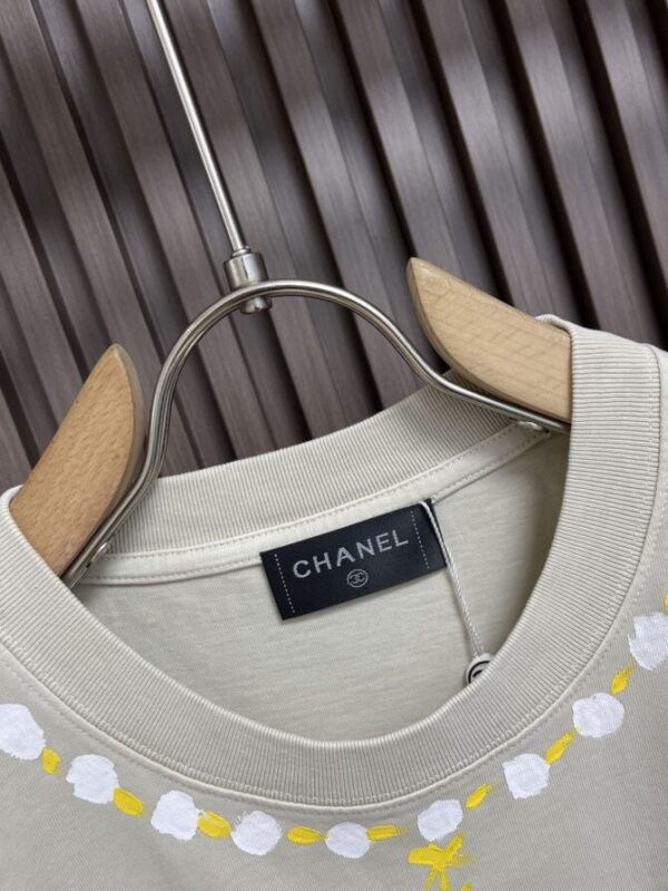 CHANEL T-Shirt - Image 3