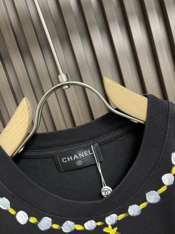 CHANEL T-Shirt - Image 3
