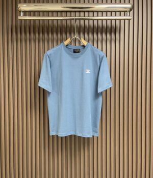 CHANEL T-Shirt
