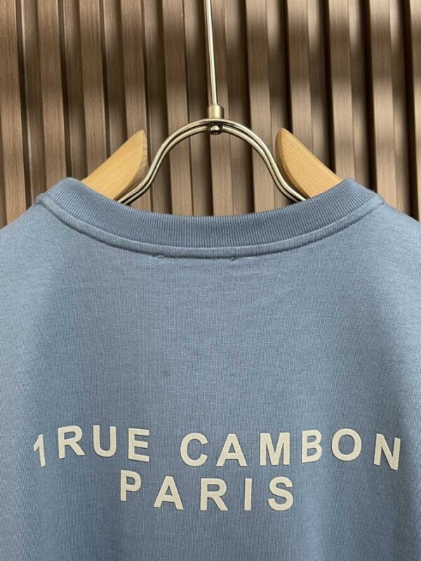 CHANEL T-Shirt - Image 9