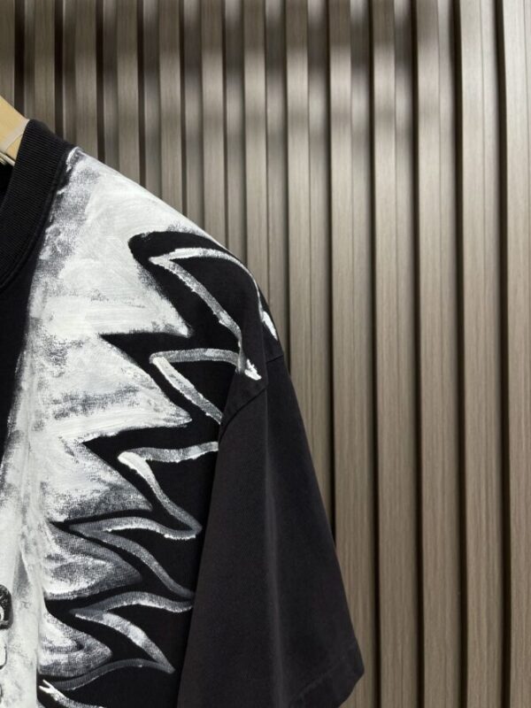 CHANEL T-Shirt - Image 3