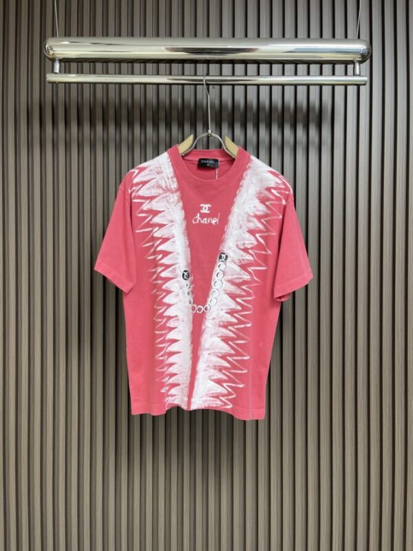 CHANEL T-Shirt