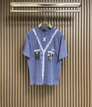 CHANEL T-Shirt