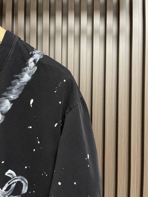 CHANEL T-Shirt - Image 3