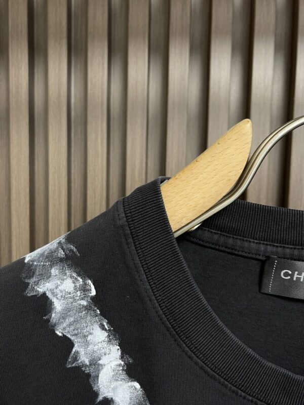 CHANEL T-Shirt - Image 5