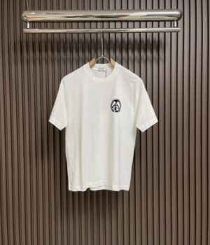 CHANEL T-Shirt