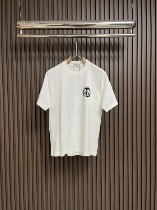 CHANEL T-Shirt