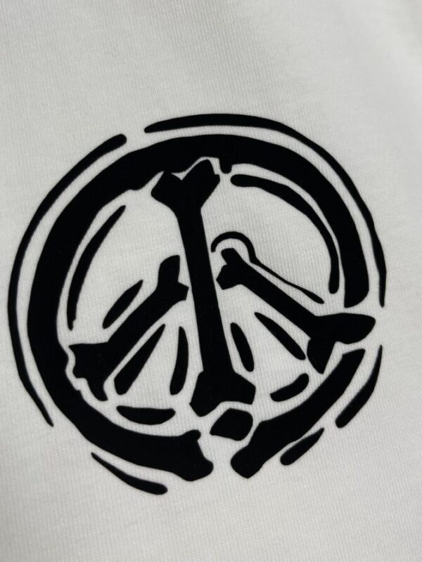 CHANEL T-Shirt - Image 6