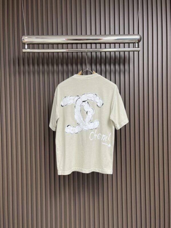 CHANEL T-Shirt - Image 2