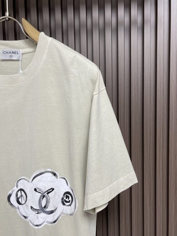 CHANEL T-Shirt - Image 3