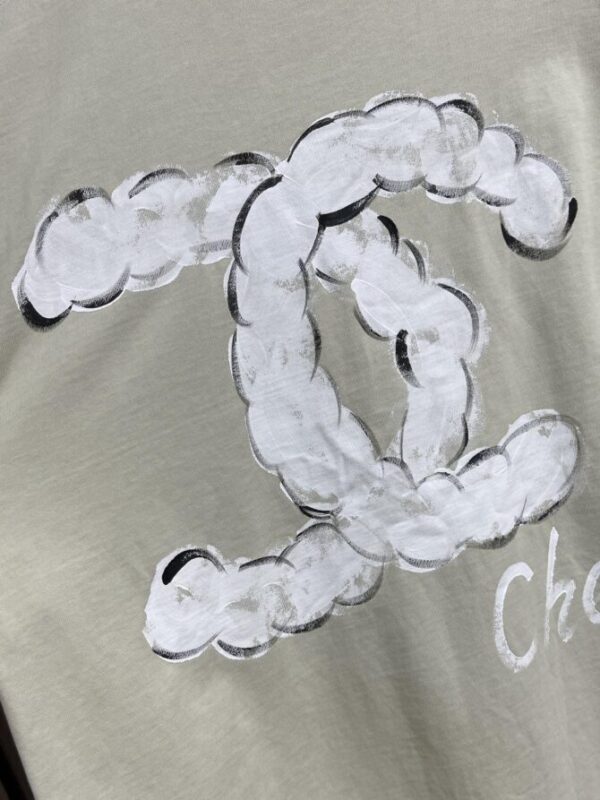 CHANEL T-Shirt - Image 6