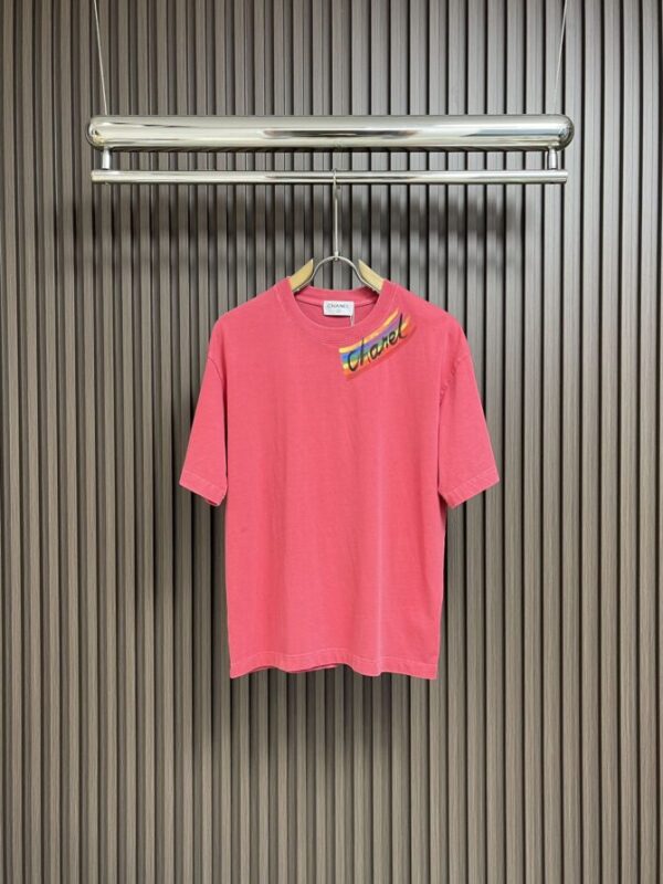 CHANEL T-Shirt