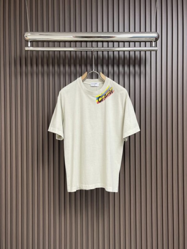 CHANEL T-Shirt