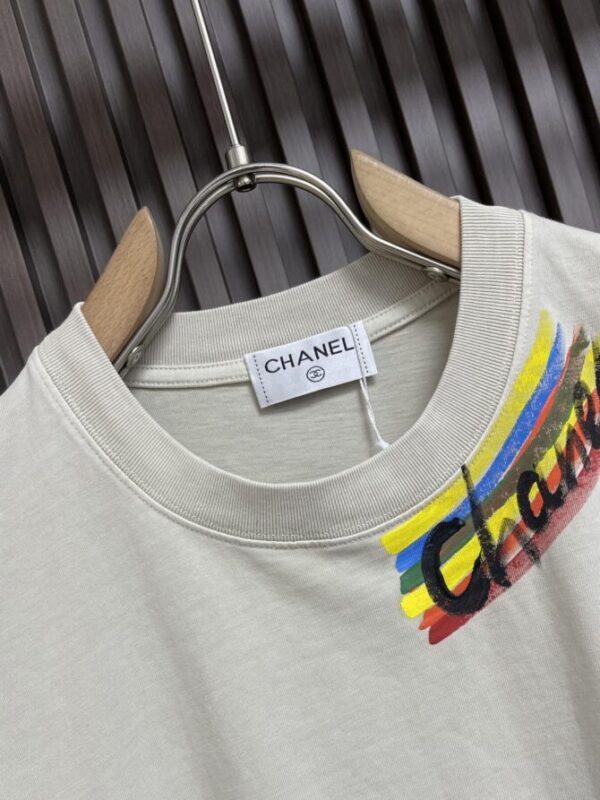 CHANEL T-Shirt - Image 5