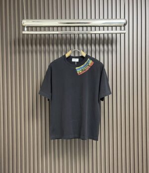 CHANEL T-Shirt
