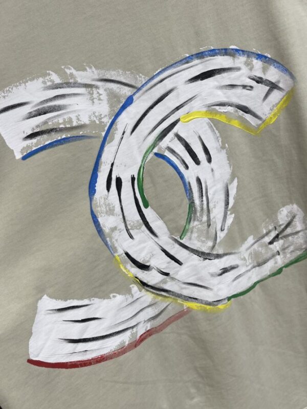 CHANEL T-Shirt - Image 6