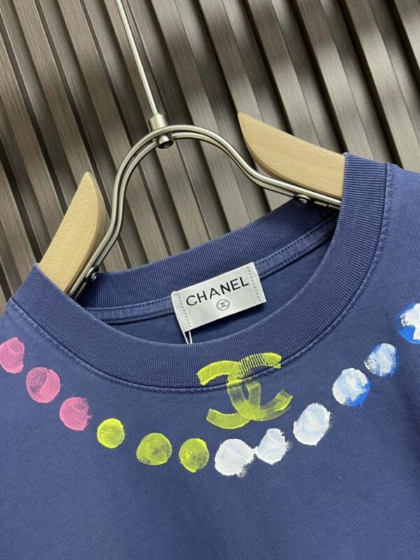 CHANEL T-Shirt - Image 5