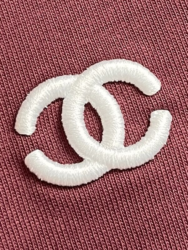 CHANEL T-Shirt - Image 5