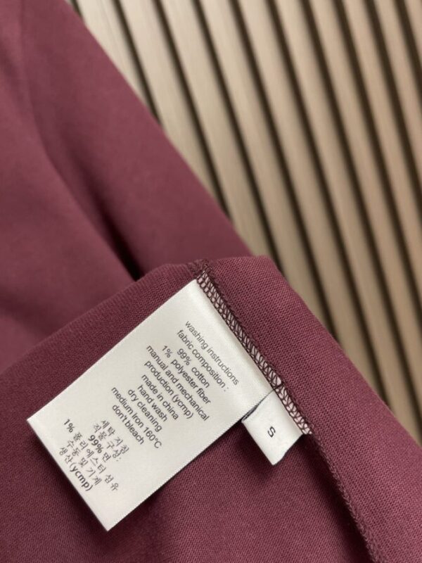CHANEL T-Shirt - Image 9