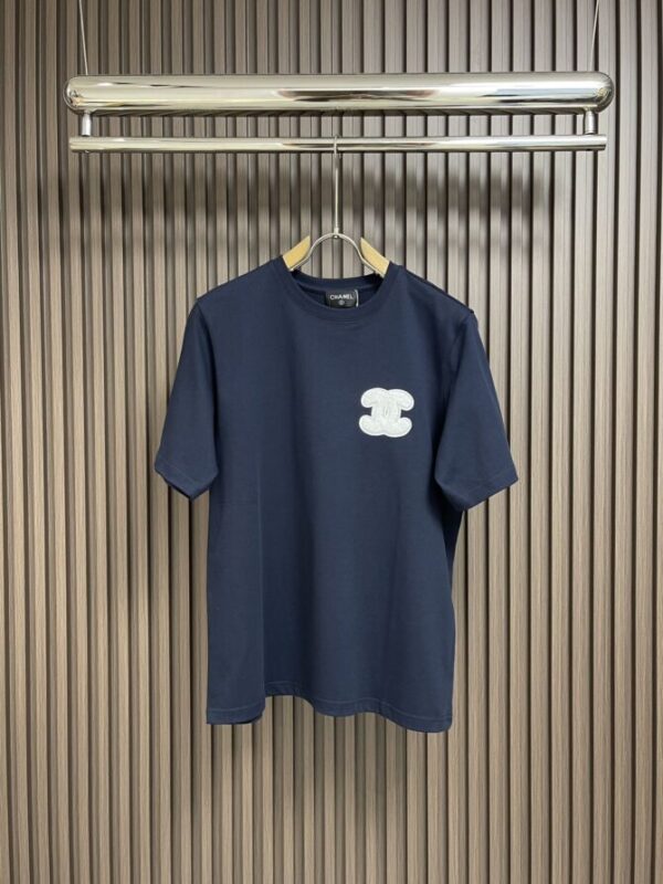 CHANEL T-Shirt