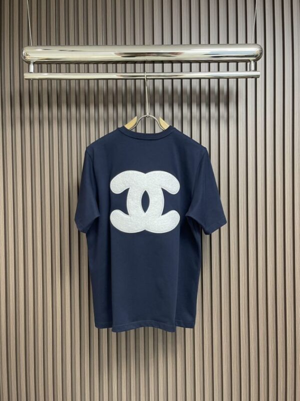 CHANEL T-Shirt - Image 2