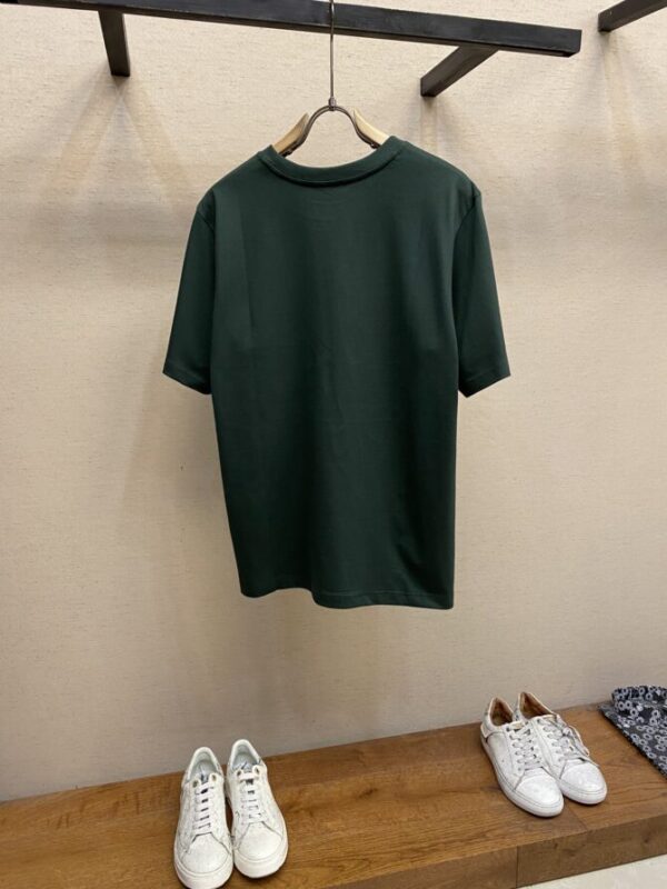 CHANEL T-Shirt - Image 2