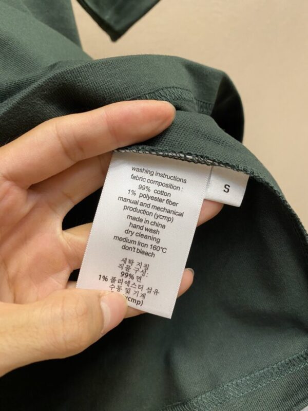 CHANEL T-Shirt - Image 9