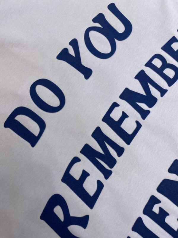 CHANEL T-Shirt - Image 7