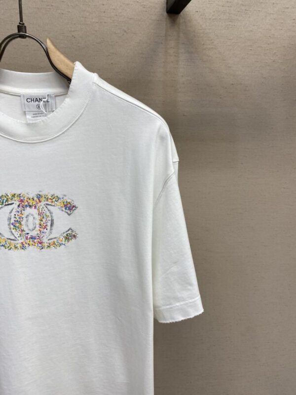 CHANEL T-Shirt - Image 4