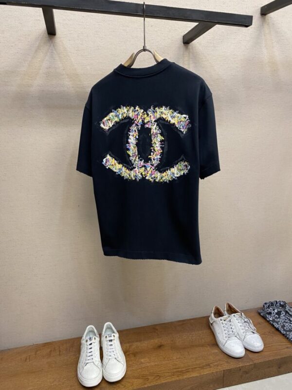 CHANEL T-Shirt - Image 2