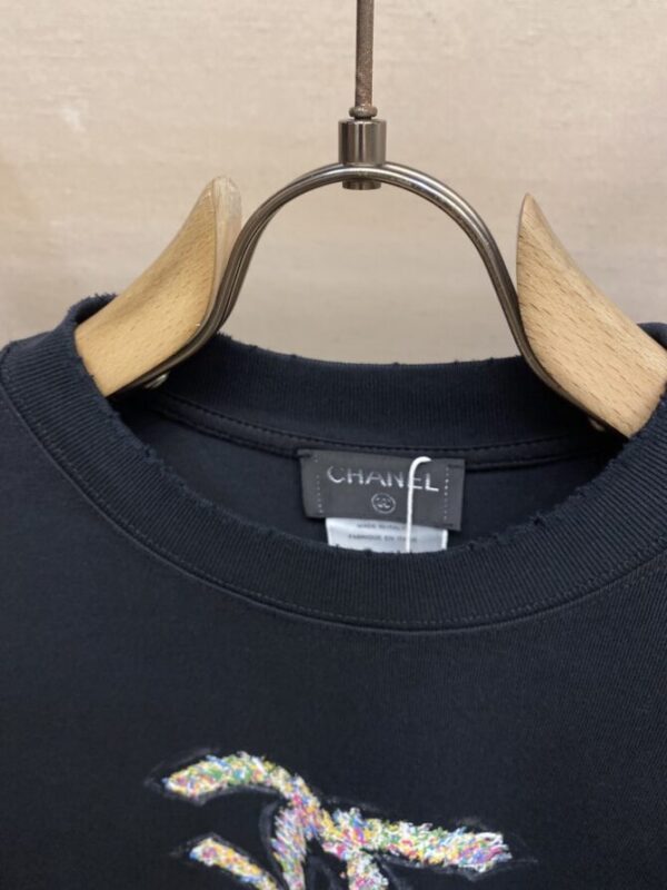 CHANEL T-Shirt - Image 3