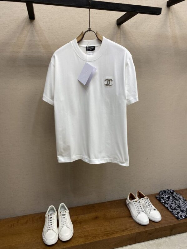 CHANEL T-Shirt