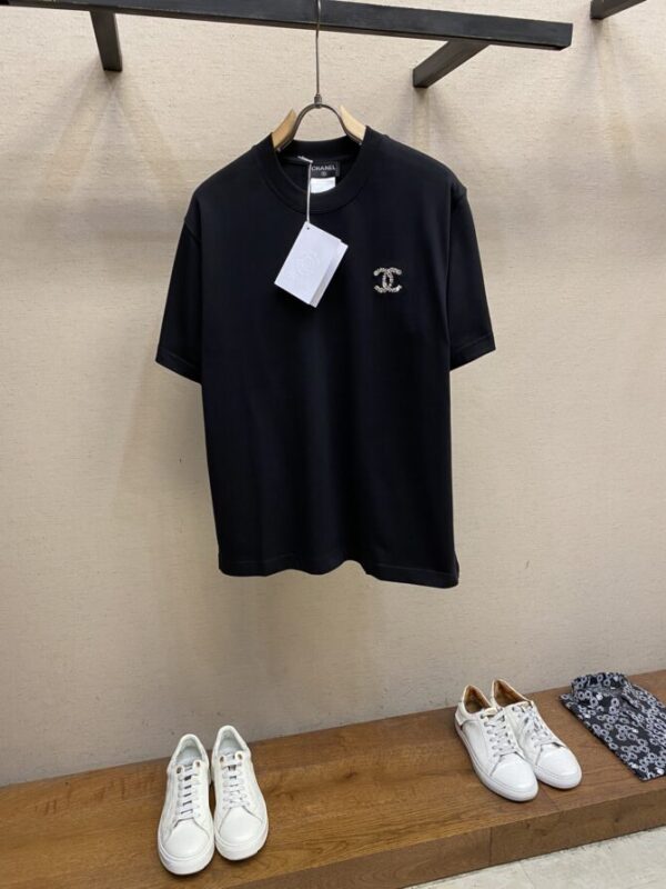 CHANEL T-Shirt