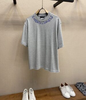 CHANEL T-Shirt