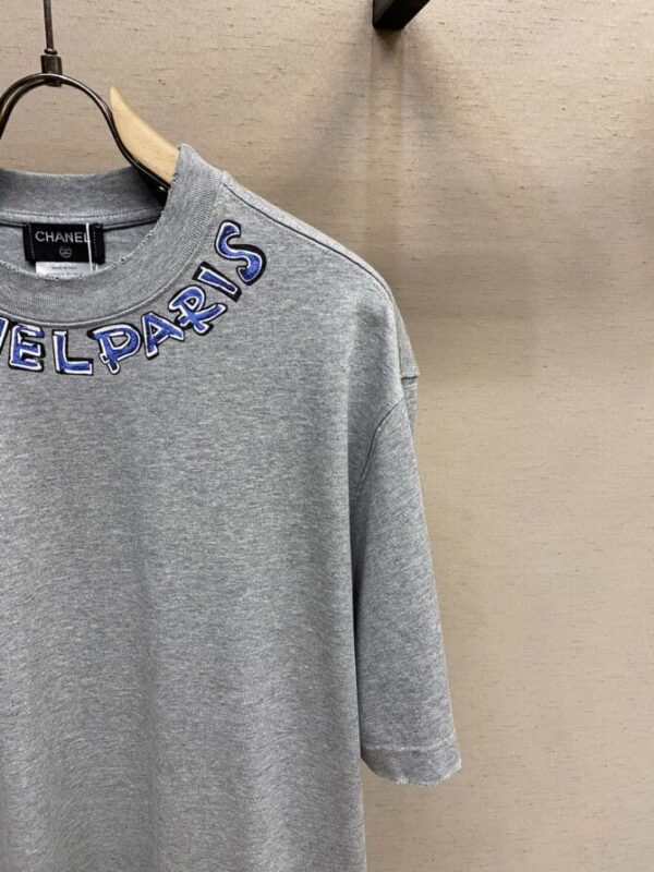 CHANEL T-Shirt - Image 4