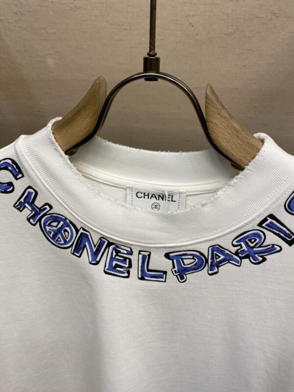 CHANEL T-Shirt - Image 3