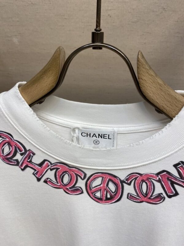 CHANEL T-Shirt - Image 3