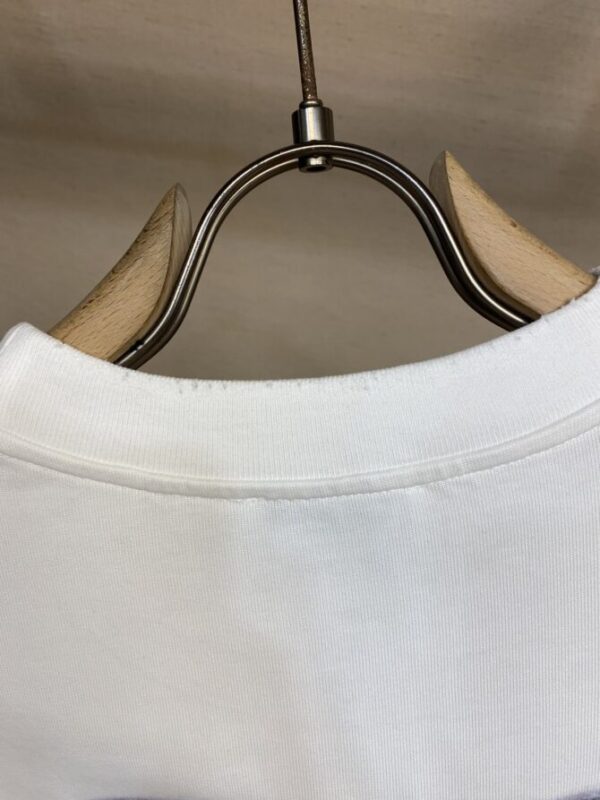 CHANEL T-Shirt - Image 6