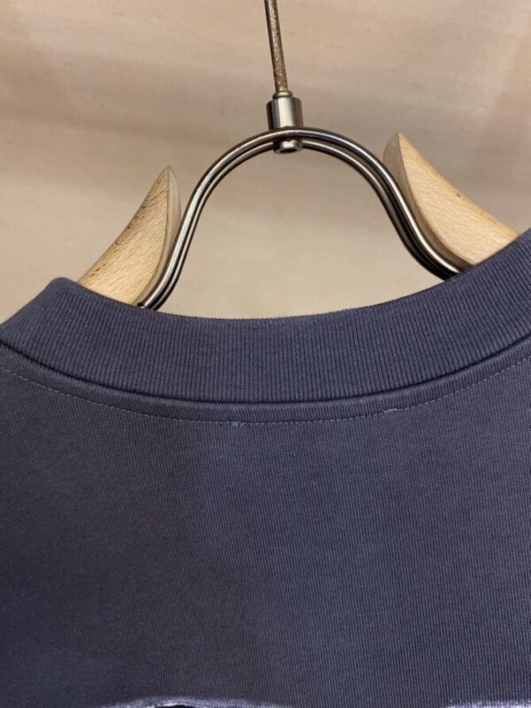 CHANEL T-Shirt - Image 6