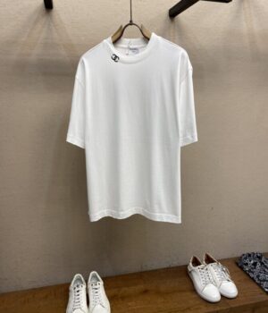 CHANEL T-Shirt