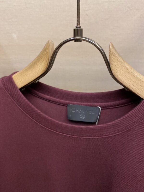 CHANEL T-Shirt - Image 3